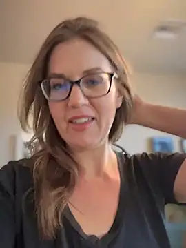 Snapshot of MaiseKnox chatting on 15, 3, 2025 MaiseKnox online show from 15, 3, 2025