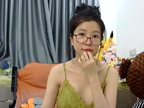 Snapshot of Cute_Ruby01 chatting on 4, 2, 2025 Cute Ruby01 online show from 4, 2, 2025