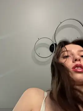 Snapshot of AnikaBest chatting on 20, 6, 2026 AnikaBest online show from 20, 6, 2026