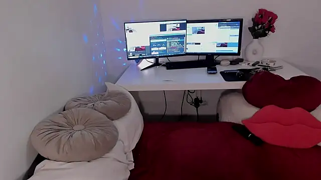 Snapshot of aryahunt1 chatting on 5, 10, 2025 aryahunt1 online show from 5, 10, 2025