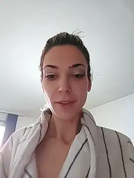 JoLeNe27 online show from 19, 12, 2025