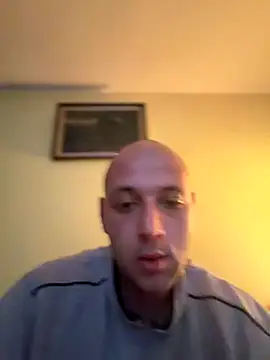 Snapshot of Flakka95 chatting on 12, 11, 2025 Flakka95 online show from 12, 11, 2025