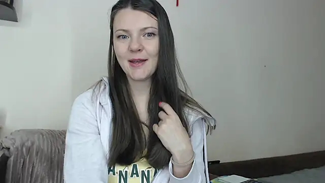 SugarTati online show from 4, 10, 2025