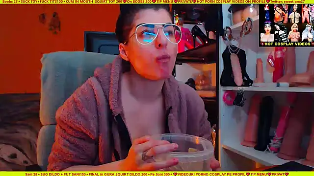 Snapshot of cuminmenowbbyx chatting on 1, 1, 2025 cuminmenowbbyx online show from 1, 1, 2025