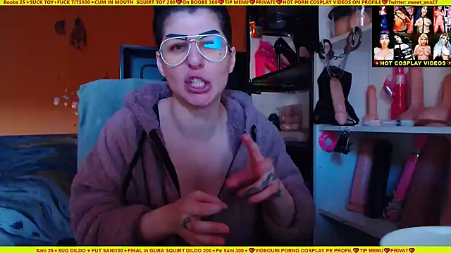 Snapshot of cuminmenowbbyx chatting on 5, 1, 2025 cuminmenowbbyx online show from 5, 1, 2025