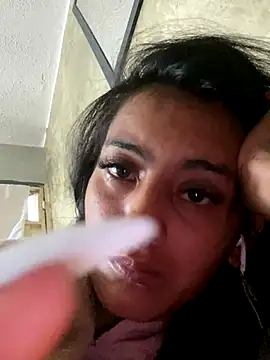 skinny Yizz online show from 4, 12, 2024