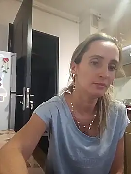 Snapshot of IsabelleEthan chatting on 16, 1, 2025 IsabelleEthan online show from 16, 1, 2025
