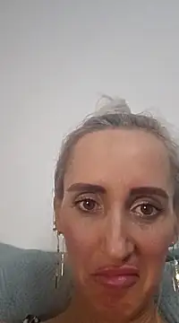 Snapshot of IsabelleEthan chatting on 15, 3, 2025 IsabelleEthan online show from 15, 3, 2025