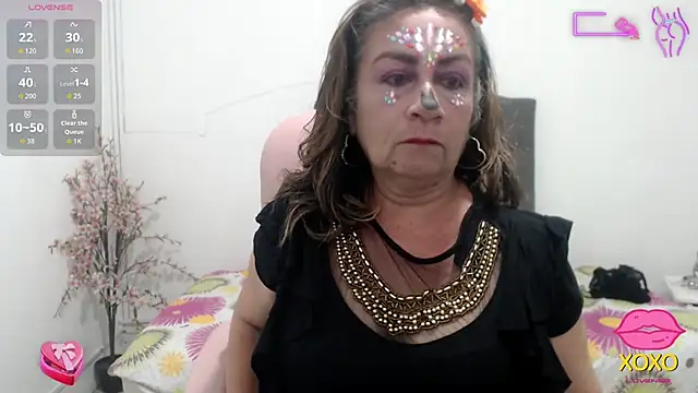 Snapshot of stepmother_105 chatting on 31, 10, 2025 stepmother 105 online show from 31, 10, 2025