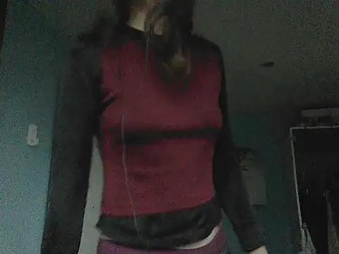 Snapshot of SexyRach75 chatting on 3, 12, 2025 SexyRach75 online show from 3, 12, 2025