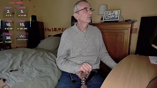 Snapshot of legaulois4691 chatting on 12, 3, 2025 legaulois4691 online show from 12, 3, 2025