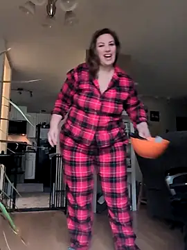 Snapshot of Canadian_BBW chatting on 1, 2, 2026 Canadian BBW online show from 1, 2, 2026