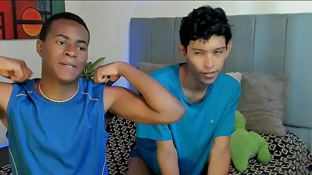 Snapshot of CrissBrownxxx chatting on 18, 10, 2025 CrissBrownxxx online show from 18, 10, 2025