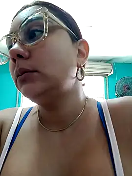 Snapshot of maymercy chatting on 14, 1, 2025 maymercy online show from 14, 1, 2025