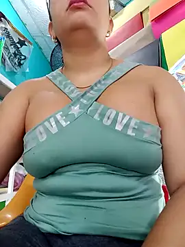 Snapshot of maymercy chatting on 10, 2, 2025 maymercy online show from 10, 2, 2025