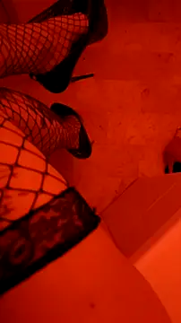 Misspadrona88 online show from 22, 12, 2025