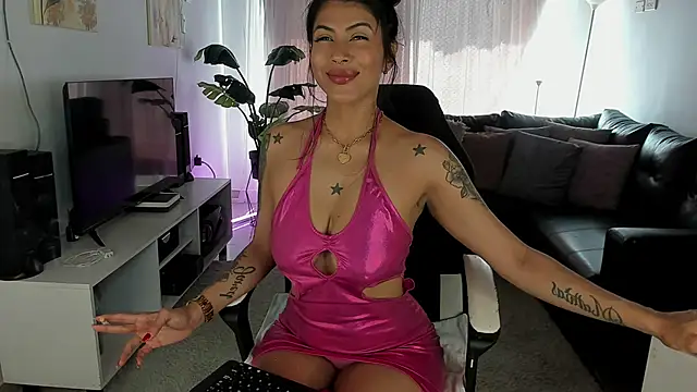 pamela reyes  online show from 28, 12, 2024