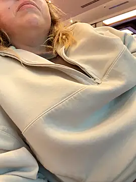 Blueskiiis3 online show from 5, 10, 2025