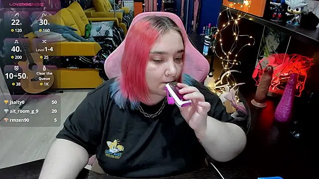 Snapshot of Softie_Sofy chatting on 22, 3, 2025 Softie Sofy online show from 22, 3, 2025