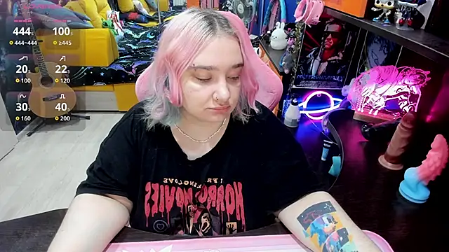 Snapshot of Softie_Sofy chatting on 24, 9, 2025 Softie Sofy online show from 24, 9, 2025