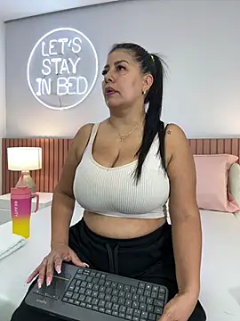 Snapshot of natural_bigboobs chatting on 12, 2, 2025 natural bigboobs online show from 12, 2, 2025