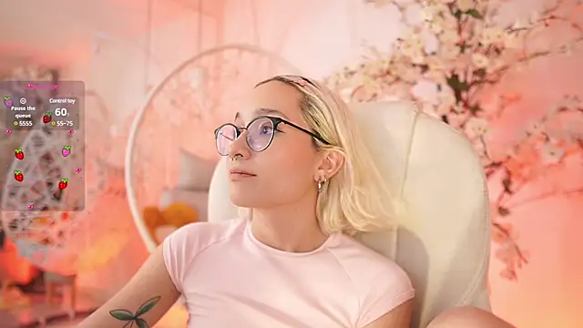 DalahiaRush online show from 28, 1, 2025