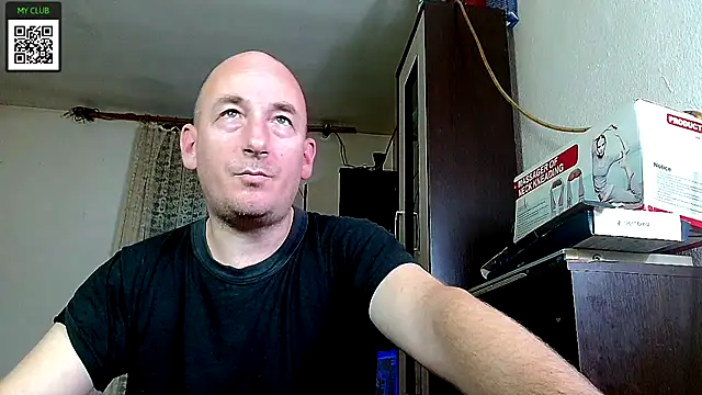 Snapshot of Johan___Barker chatting on 18, 12, 2024 Johan Barker online show from 18, 12, 2024