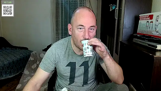 Snapshot of Johan___Barker chatting on 10, 3, 2025 Johan Barker online show from 10, 3, 2025