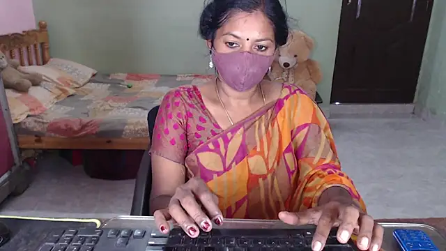 Snapshot of Novapol chatting on 4, 4, 2026 Novapol online show from 4, 4, 2026