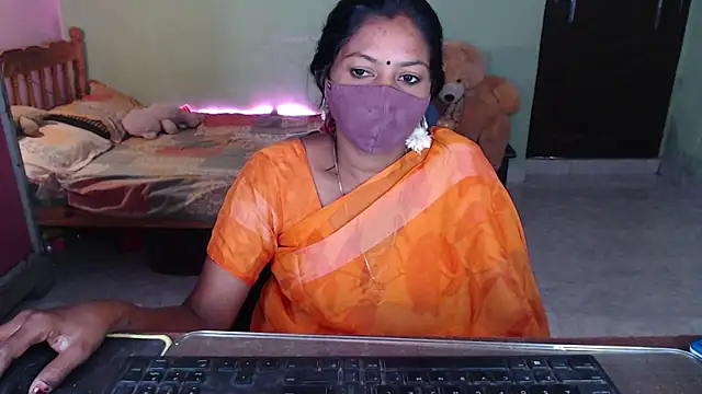 Snapshot of Novapol chatting on 9, 4, 2026 Novapol online show from 9, 4, 2026