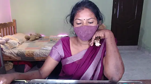 Snapshot of Novapol chatting on 19, 4, 2026 Novapol online show from 19, 4, 2026
