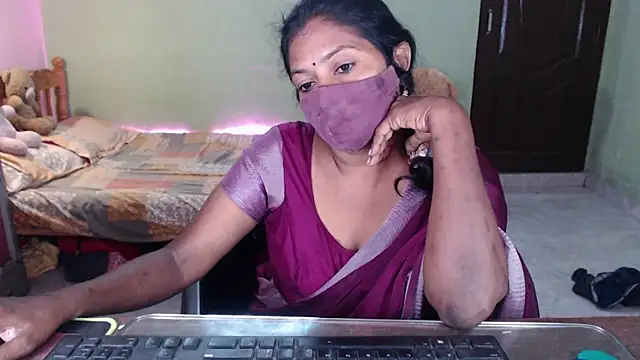 Snapshot of Novapol chatting on 19, 4, 2026 Novapol online show from 19, 4, 2026