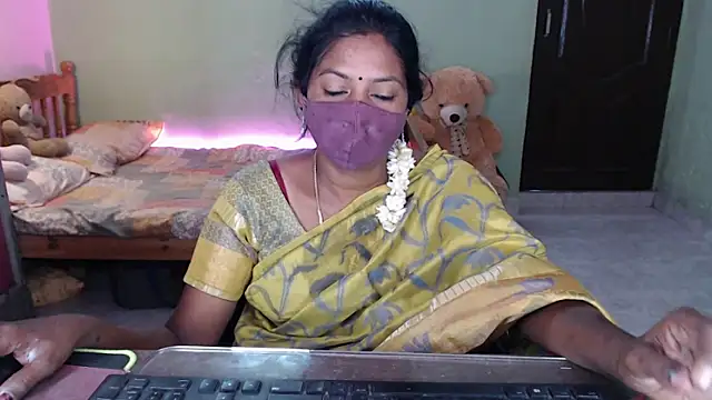 Snapshot of Novapol chatting on 22, 4, 2026 Novapol online show from 22, 4, 2026