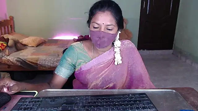 Snapshot of Novapol chatting on 26, 4, 2026 Novapol online show from 26, 4, 2026