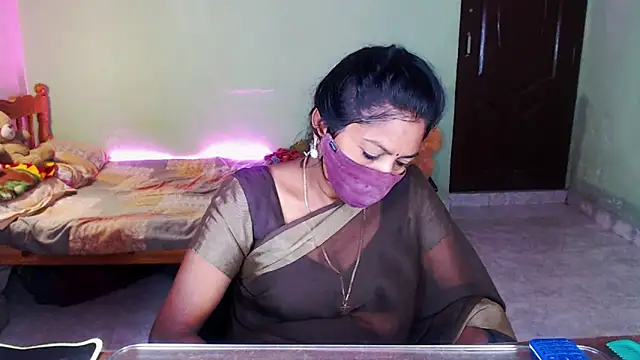 Snapshot of Novapol chatting on 9, 5, 2026 Novapol online show from 9, 5, 2026