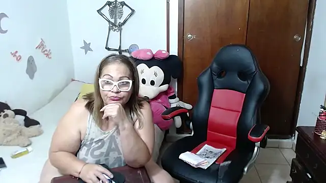 Britney-22 online show from 21, 10, 2025