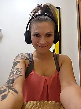 Snapshot of MaddisonX chatting on 19, 3, 2026 MaddisonX online show from 19, 3, 2026