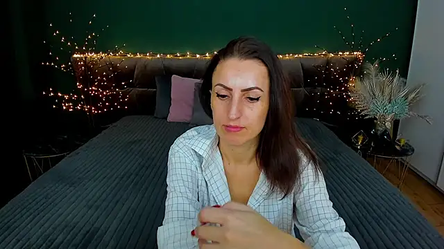 Rebecca Diamond online show from 23, 1, 2025