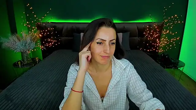 Rebecca Diamond online show from 27, 1, 2025