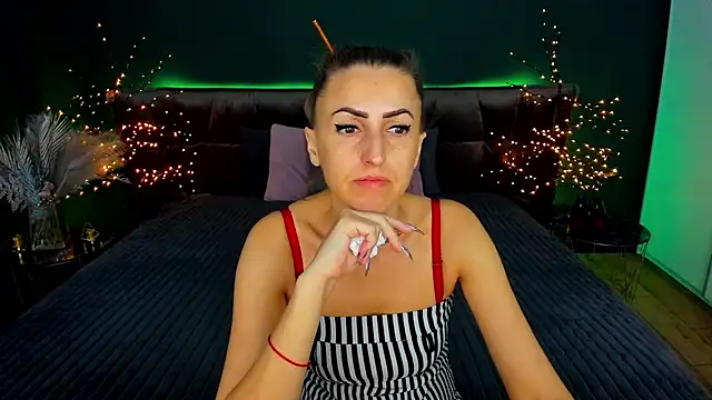 Rebecca Diamond online show from 25, 9, 2025