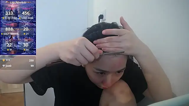 Snapshot of Asiagirll chatting on 17, 9, 2025 Asiagirll online show from 17, 9, 2025