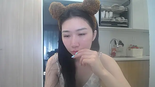 Asiagirll online show from 1, 5, 2026