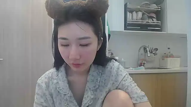Asiagirll online show from 2, 5, 2026