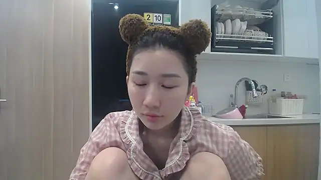 Asiagirll online show from 15, 6, 2026