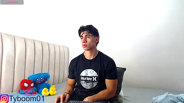 Snapshot of TYLER_BOOM chatting on 2, 12, 2024 TYLER BOOM online show from 2, 12, 2024