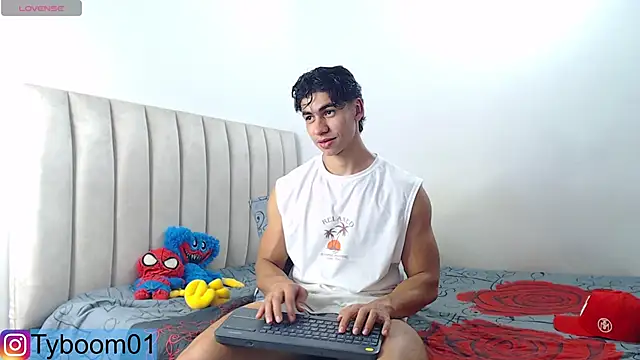 Snapshot of TYLER_BOOM chatting on 27, 1, 2025 TYLER BOOM online show from 27, 1, 2025