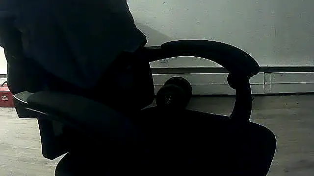 Snapshot of ThroatFuck_Anal chatting on 18, 9, 2025 ThroatFuck Anal online show from 18, 9, 2025