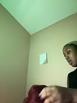 Snapshot of gypsydoll chatting on 27, 11, 2025 gypsydoll online show from 27, 11, 2025