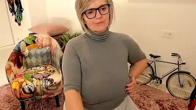 Milf-Ella online show from 28, 1, 2025
