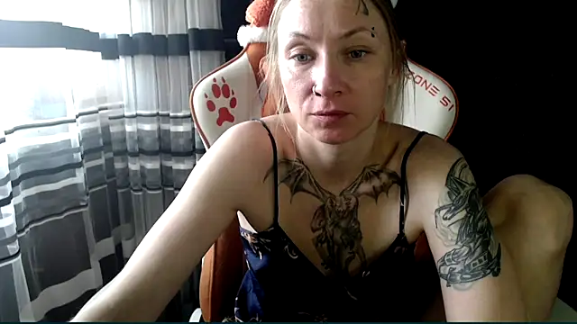 cold lollipop online show from 19, 5, 2026